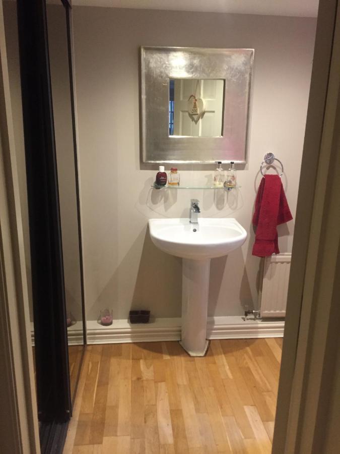 Wilmslow Airbnb מראה חיצוני תמונה