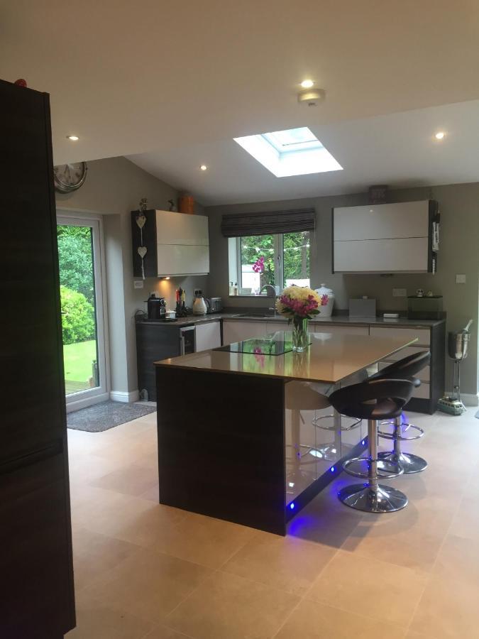 Wilmslow Airbnb מראה חיצוני תמונה